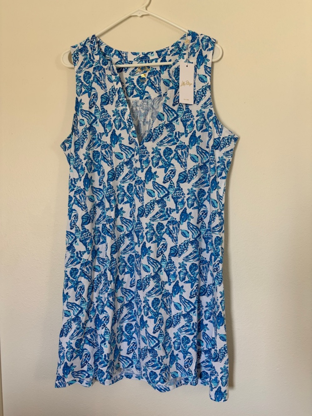 Lilly Pulitzer Sleeveless Blue Floral V-Neck Women's Dress